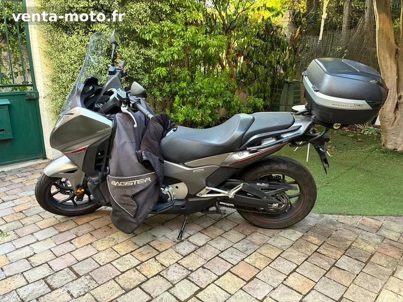 Honda Integra 750