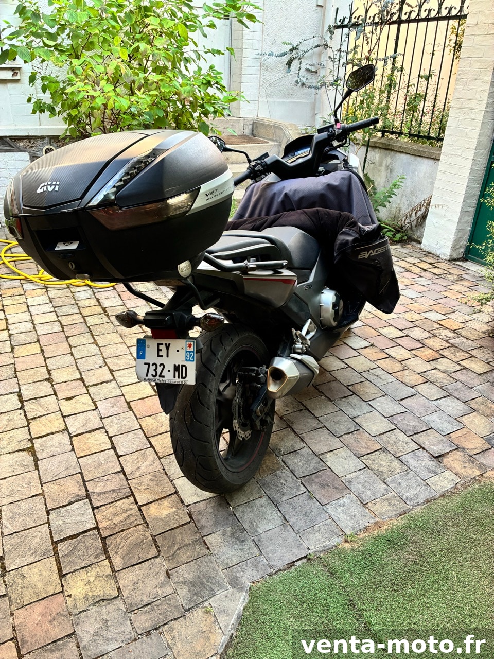 Honda Integra 750